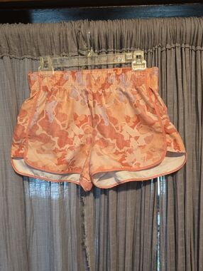 Huk Women's Peach Camo Athletic Shorts